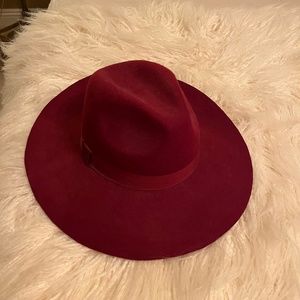 Bcbg red hat